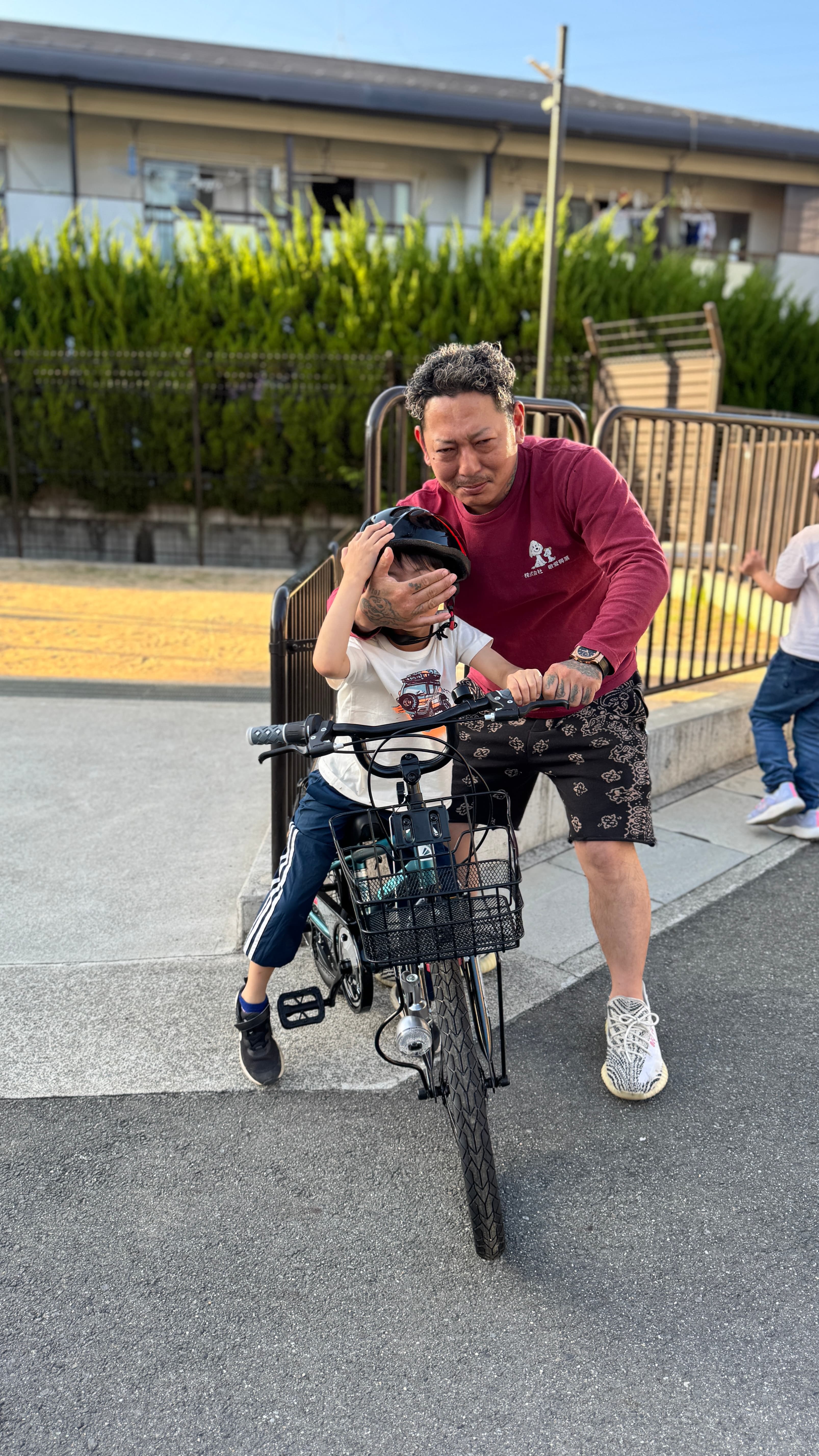 交通事故で自転車が壊れたお子さまへ新しい自転車をお届け